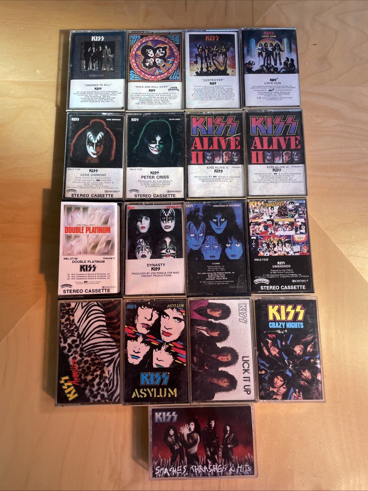 KISS Cassette Tape Lot Of 17 Solo Albums Dressed To Kill Destroyer Love Gun ++++