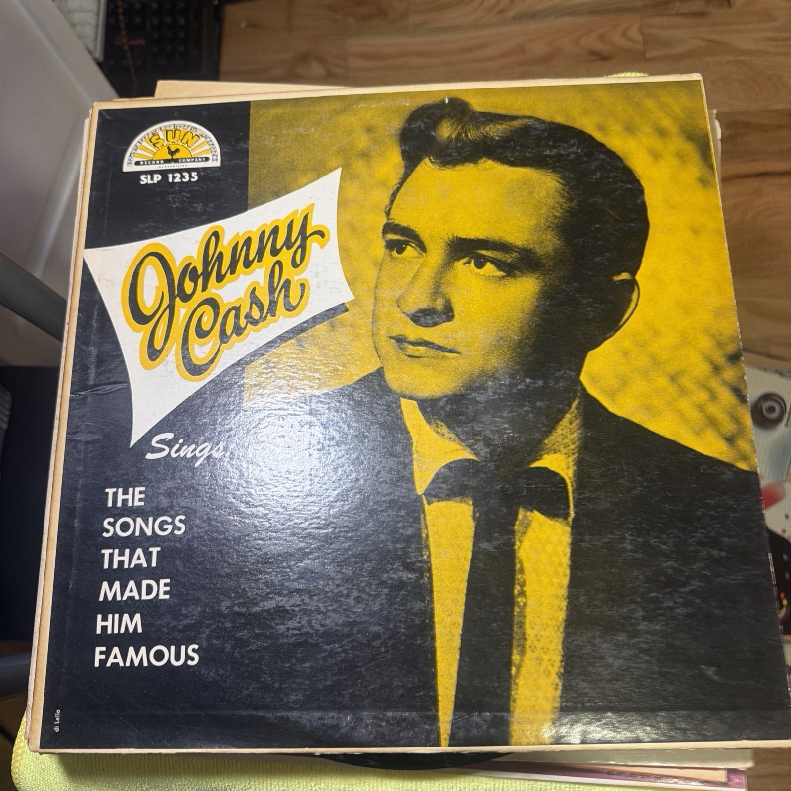 Sings the Songs That Made Him Famous by Cash, Johnny