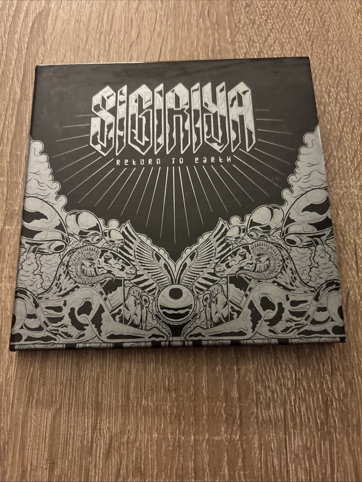 Sigiriya - Return To Earth (2011)