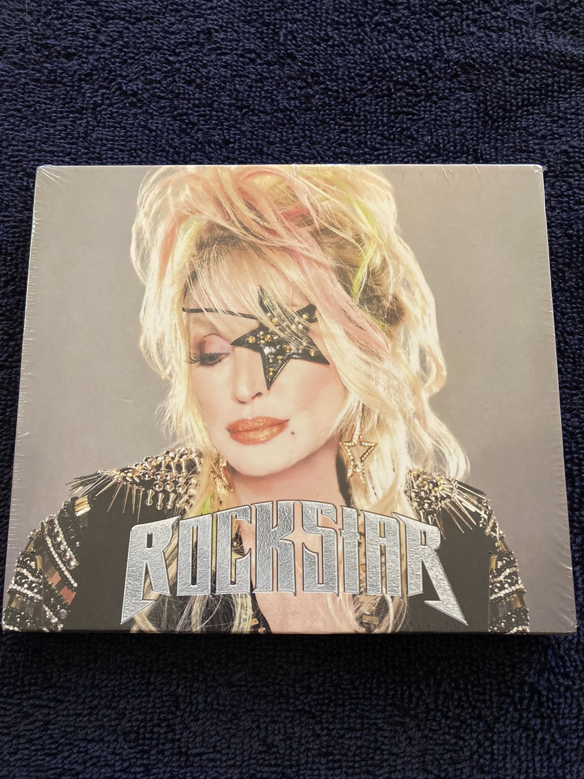 2-CD Deluxe Edition Dolly Parton Rockstar HSN Exclusive Journey Heart Live Bonus