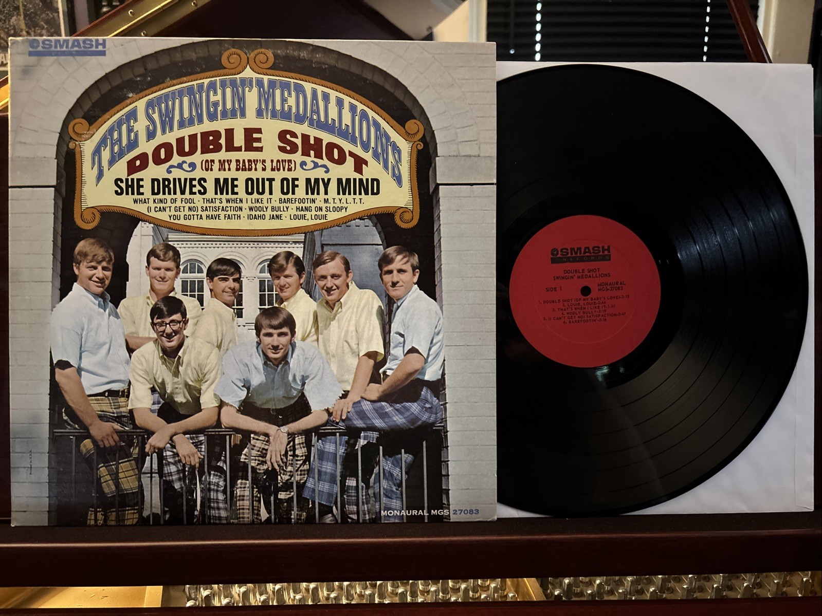 The Swingin' Medallions - Double Shot LP Smash MGS 27083 VG+