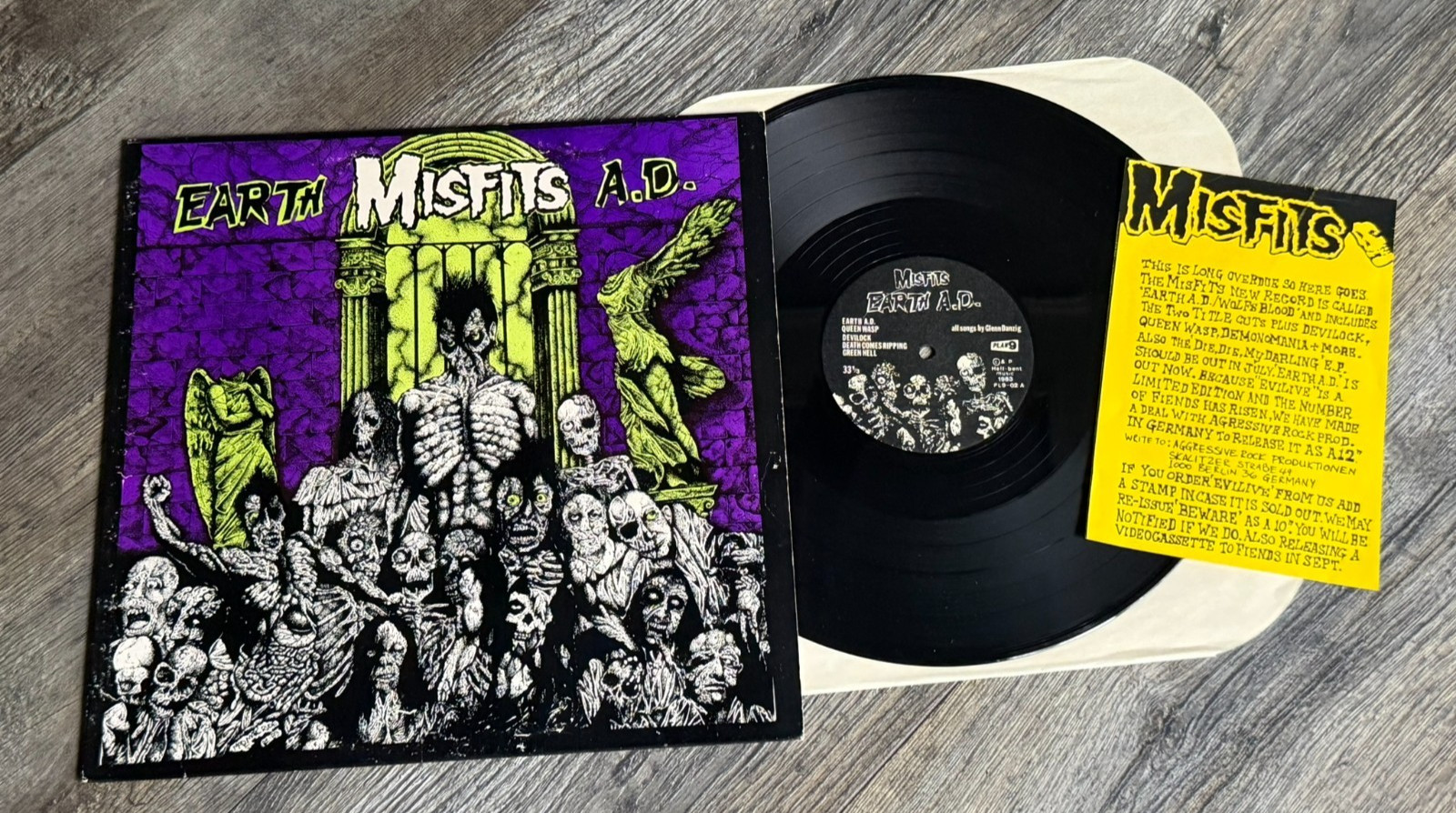 MISFITS Vinyl Earth A.D. Wolfs Blood 1983 Vintage Record LP Flyer Plan 9 Danzig