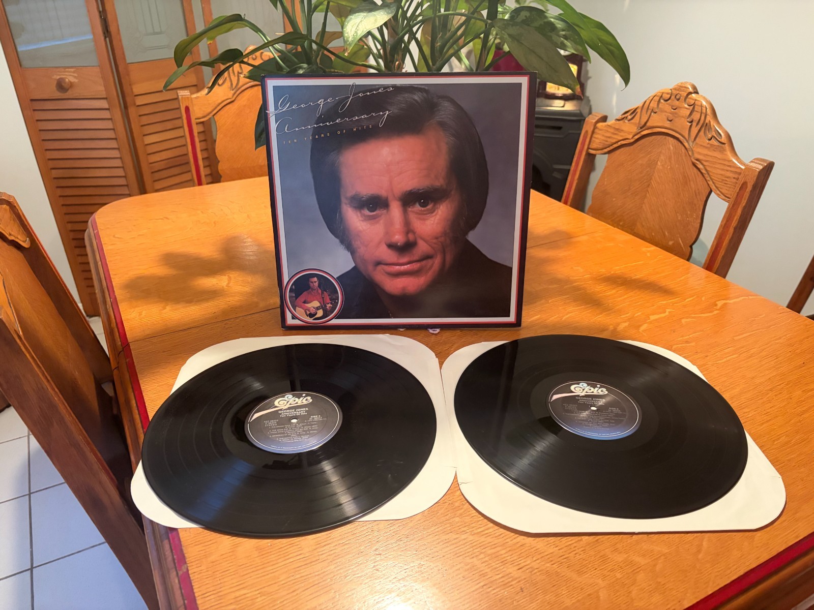 GEORGE JONES Anniversary 10 Years of Hits 1982 Epic Records VINYL NM/JACKET EX++