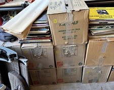 25 Random Vinyl LPs Folk, Pop, Oldies Classical Mystery Lot  Gift Decor picture