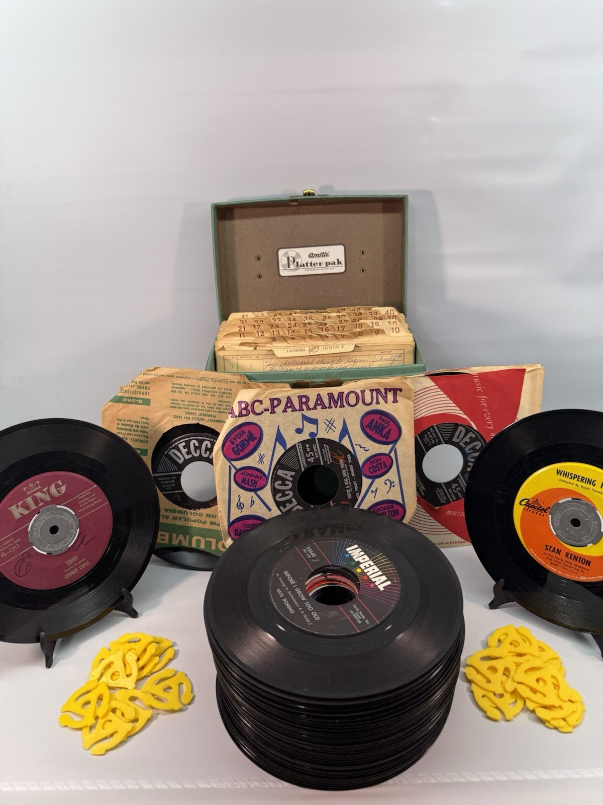 50 Vintage 7” 45 RPM Records Lot w/ Amfile Platter-Pak Case 1950s 60s Vinyl 