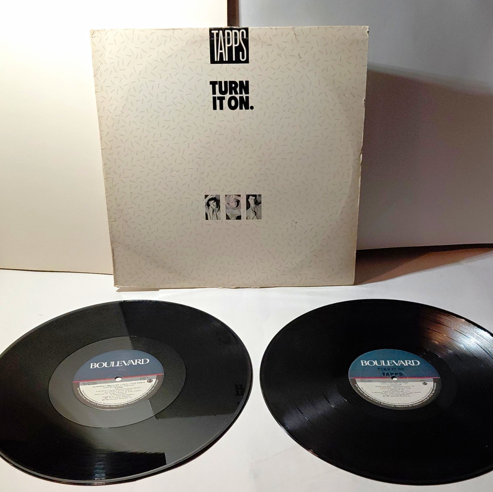 Tapps Turn It On Boulevard - 33-2 LP - Bonus Remix - 1987 OG Press -  BLVD 013X 