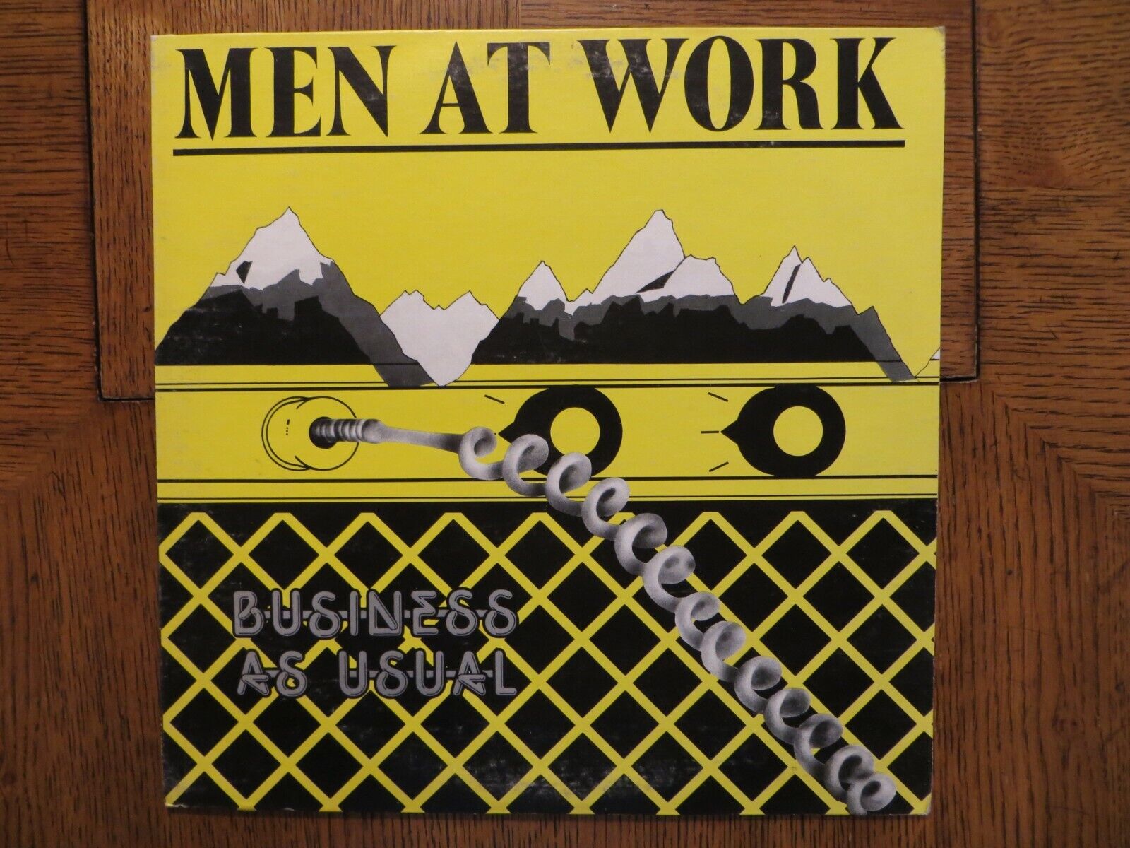 Men At Work – Business As Usual - 1982 - Columbia FC 37978 Vinyl LP VG+/VG+