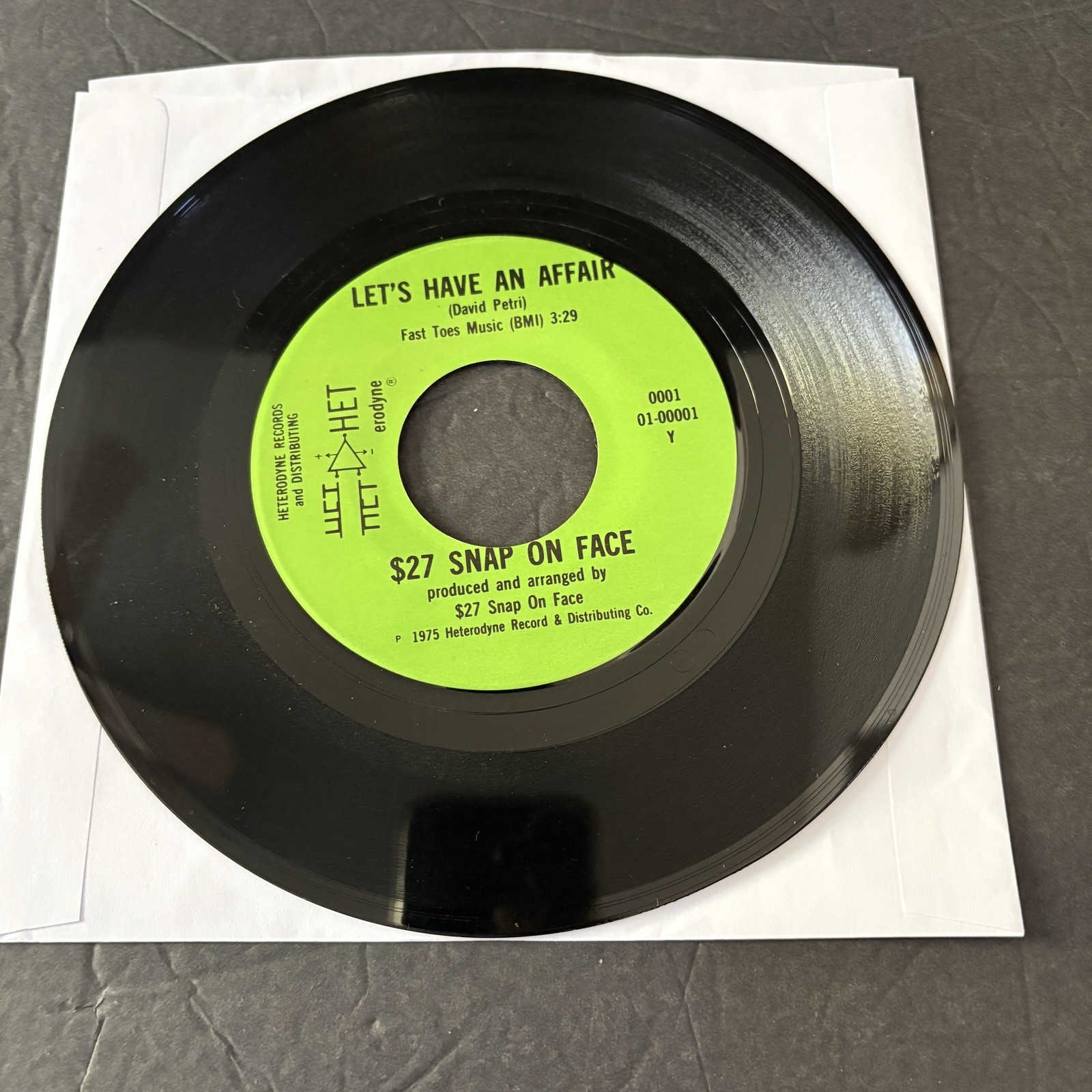 $27 SNAP ON FACE - Heterodyne  - Let's Have An Affair / Kicking Around 45 NM