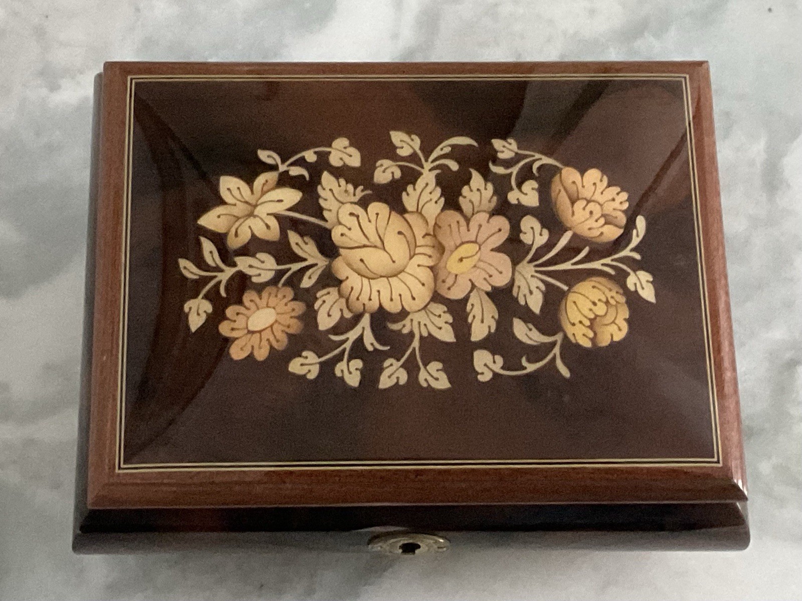 Vintage Inlaid Wood Floral Theme Music Box 'Memories' (from CATS) Orig Box EUC