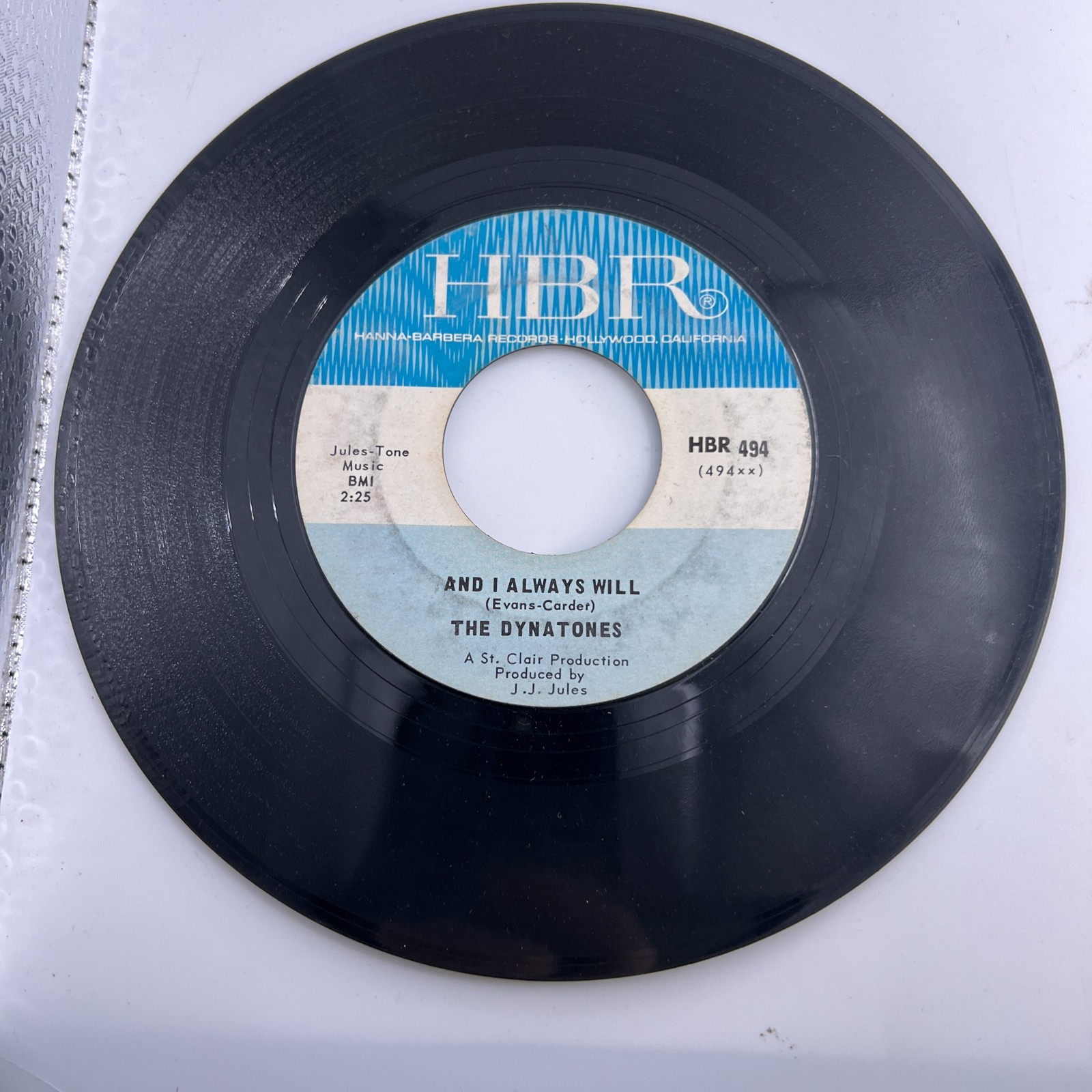 Vinyl 45 RPM Record - The Dynatones And I Always Will / The Fife Piper