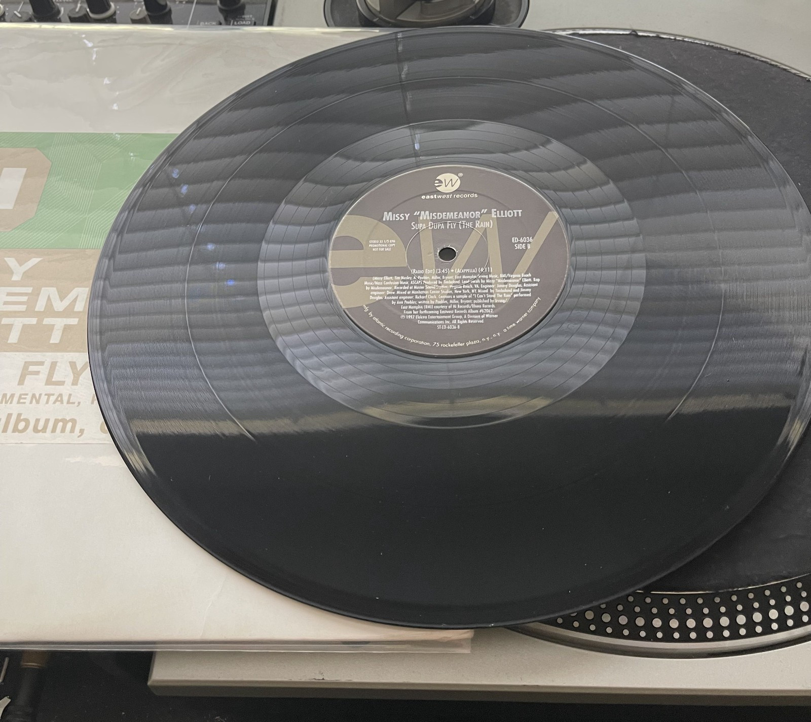 Missy Elliott – Supa Dupa Fly The Rain OG 1997 Press 12