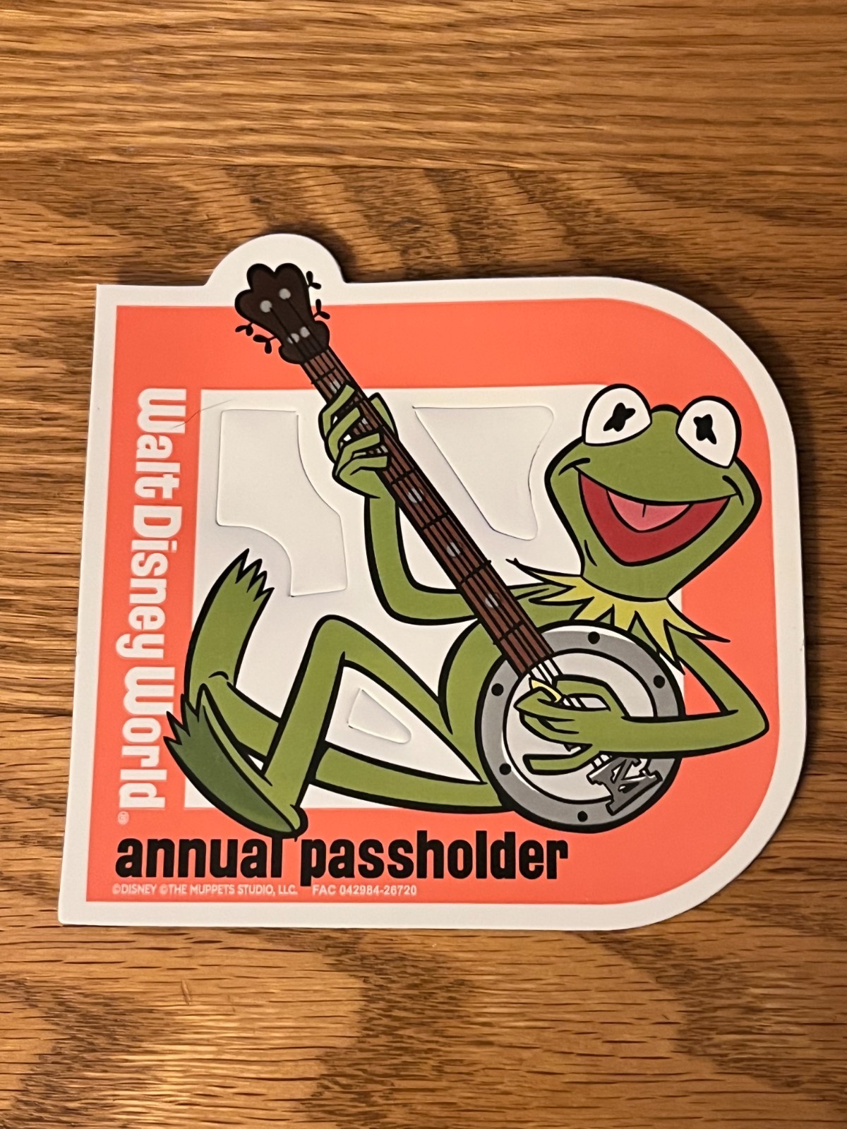 AUTHENTIC 2026 Walt Disney World Kermit the Frog Banjo Annual Passholder Magnet