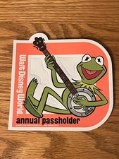 AUTHENTIC 2026 Walt Disney World Kermit the Frog Banjo Annual Passholder Magnet picture
