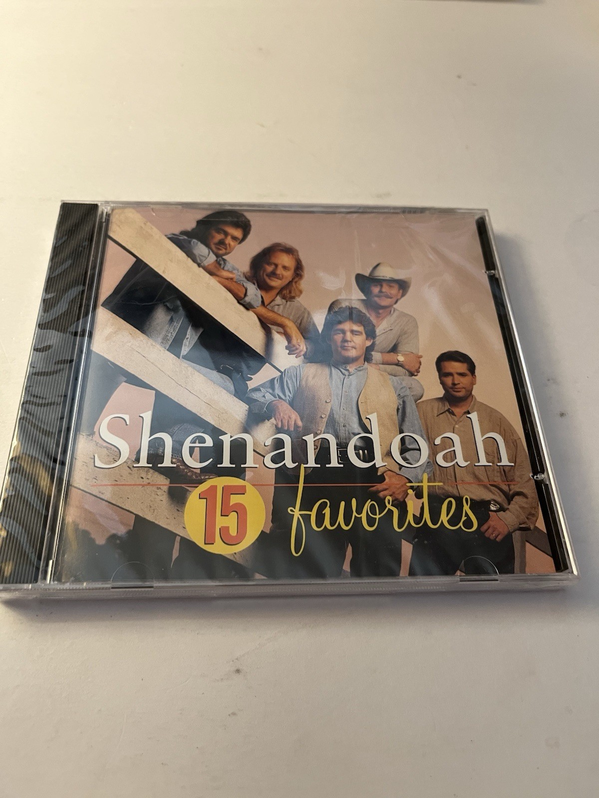 15 FAVORITES by Shenandoah (CD, 1999, Capitol Records) Country NEW SEALED EXC