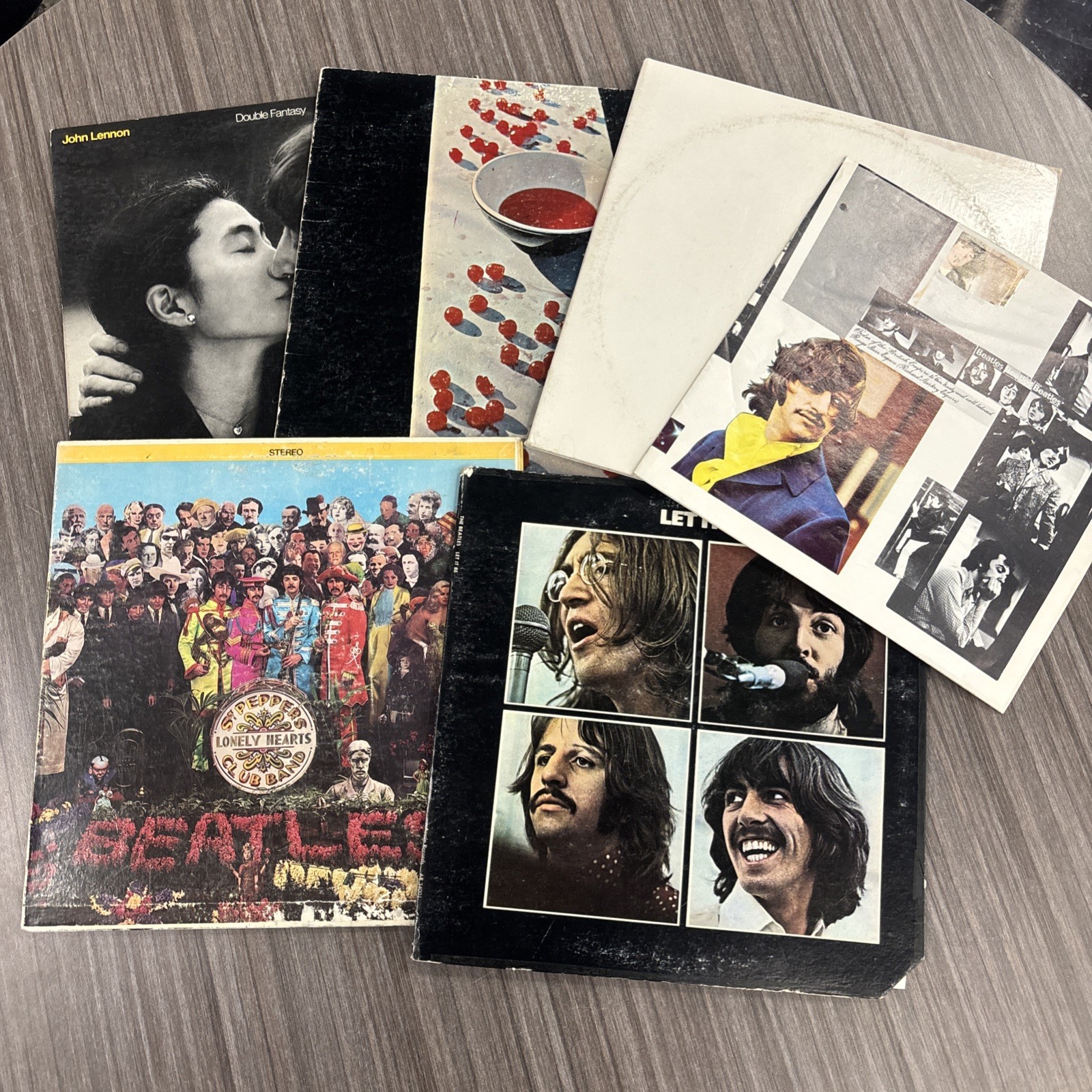 vintage The Beatles Original apple  Records Vinyl Let It Be Sgt Peppers 