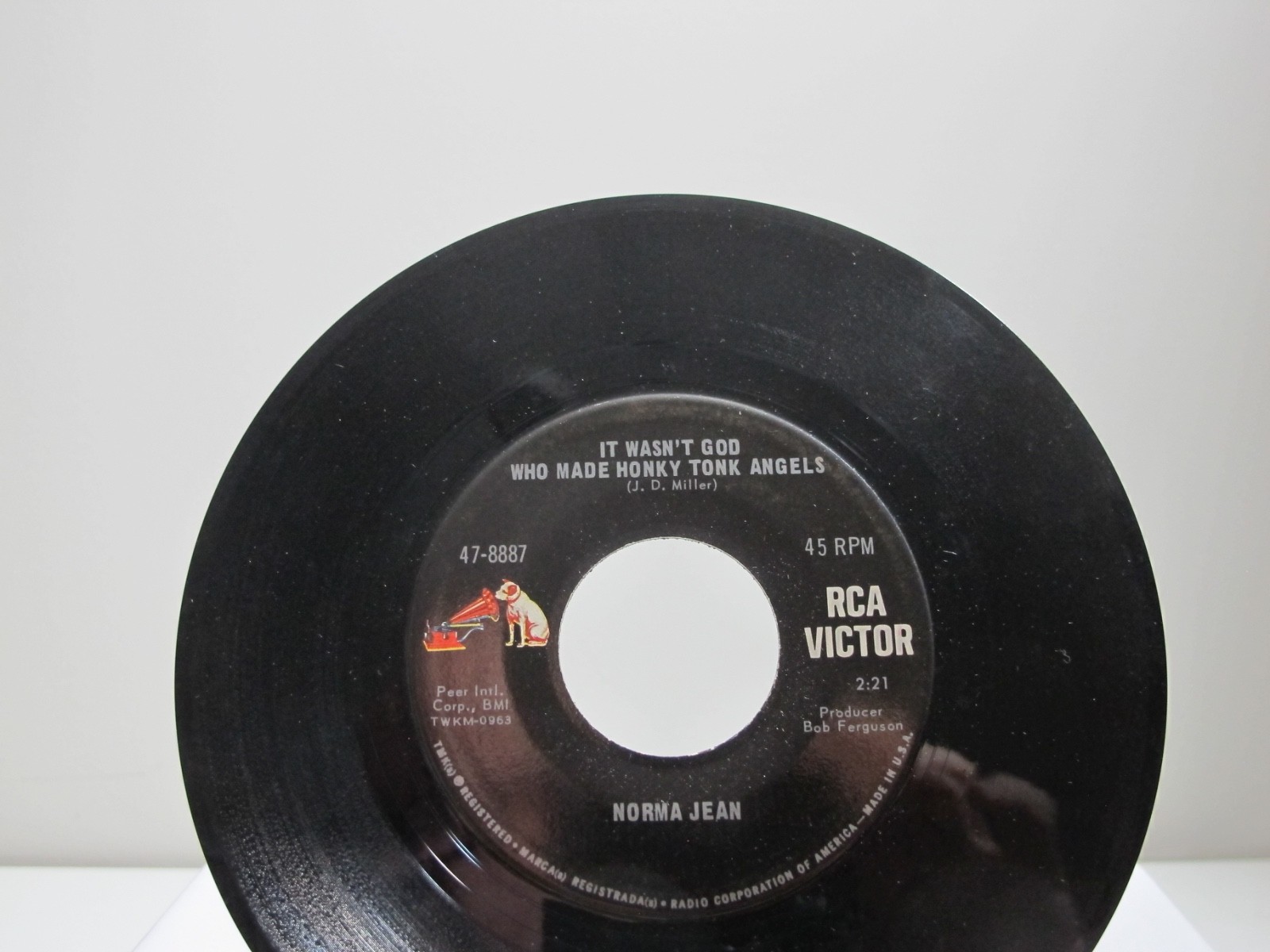 45 RECORD - NORMA JEAN - IT WASN'T GOD WHO MADE HONKY TONK ANGELS