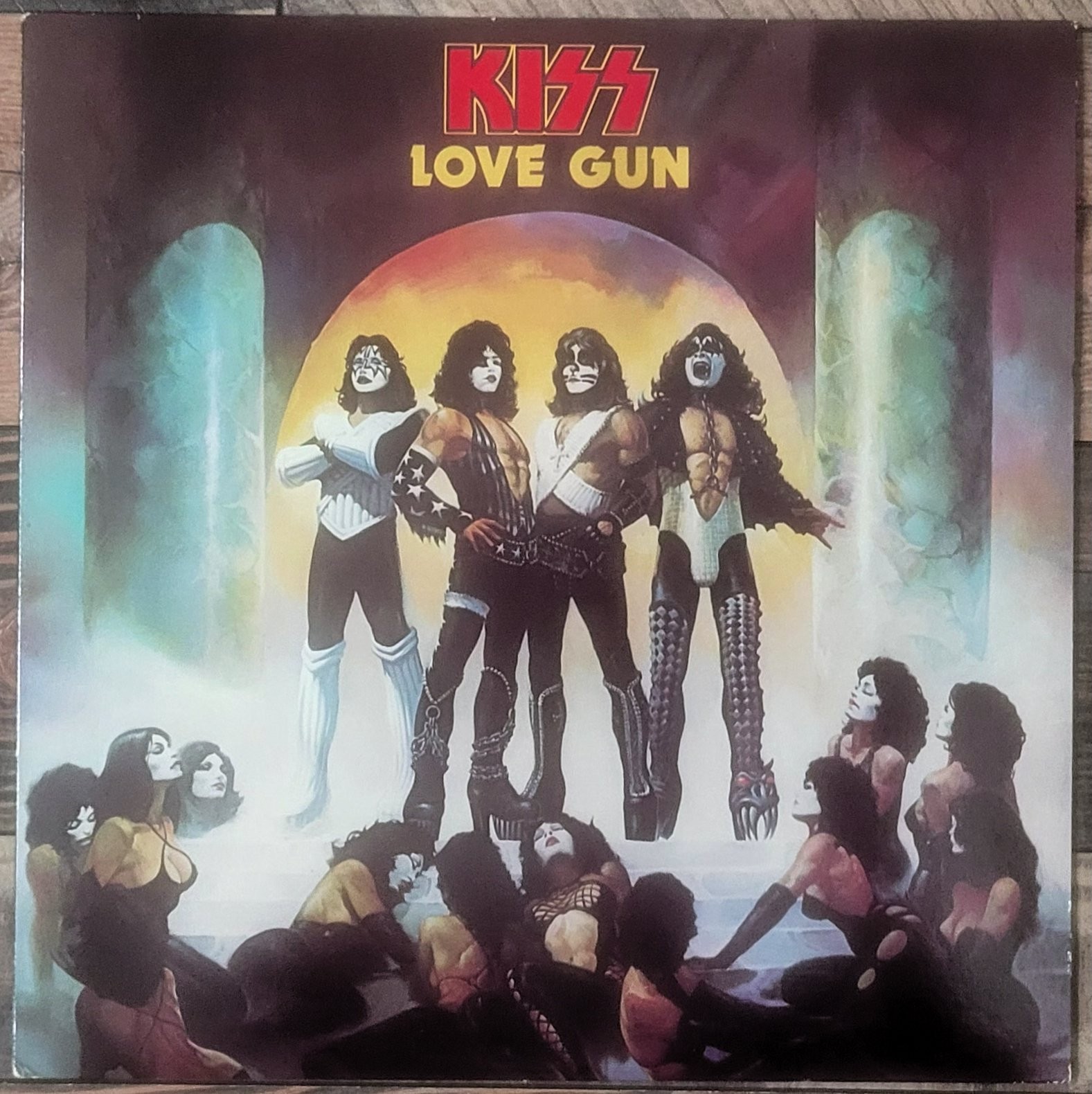Kiss Love Gun 1977 1st Press Casablanca Records LP W/All inserts NBLP 7057
