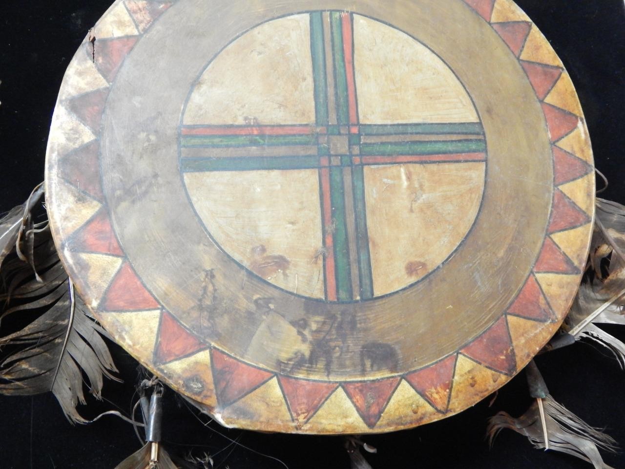 OLD VINTAGE PLAINS INDIAN PAINTED 2 SIDED WAR SHIELD STYLE DRUM - NICE 