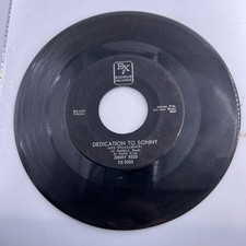 Vinyl 45 RPM Record - Jimmy Reed Dedication To Sonny / Knockin' At Your Door picture