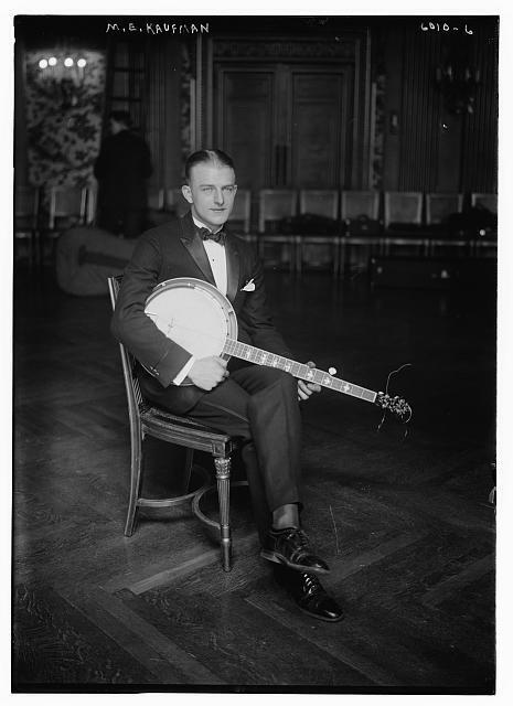 Photo:M.E. Kaufman [with banjo]
