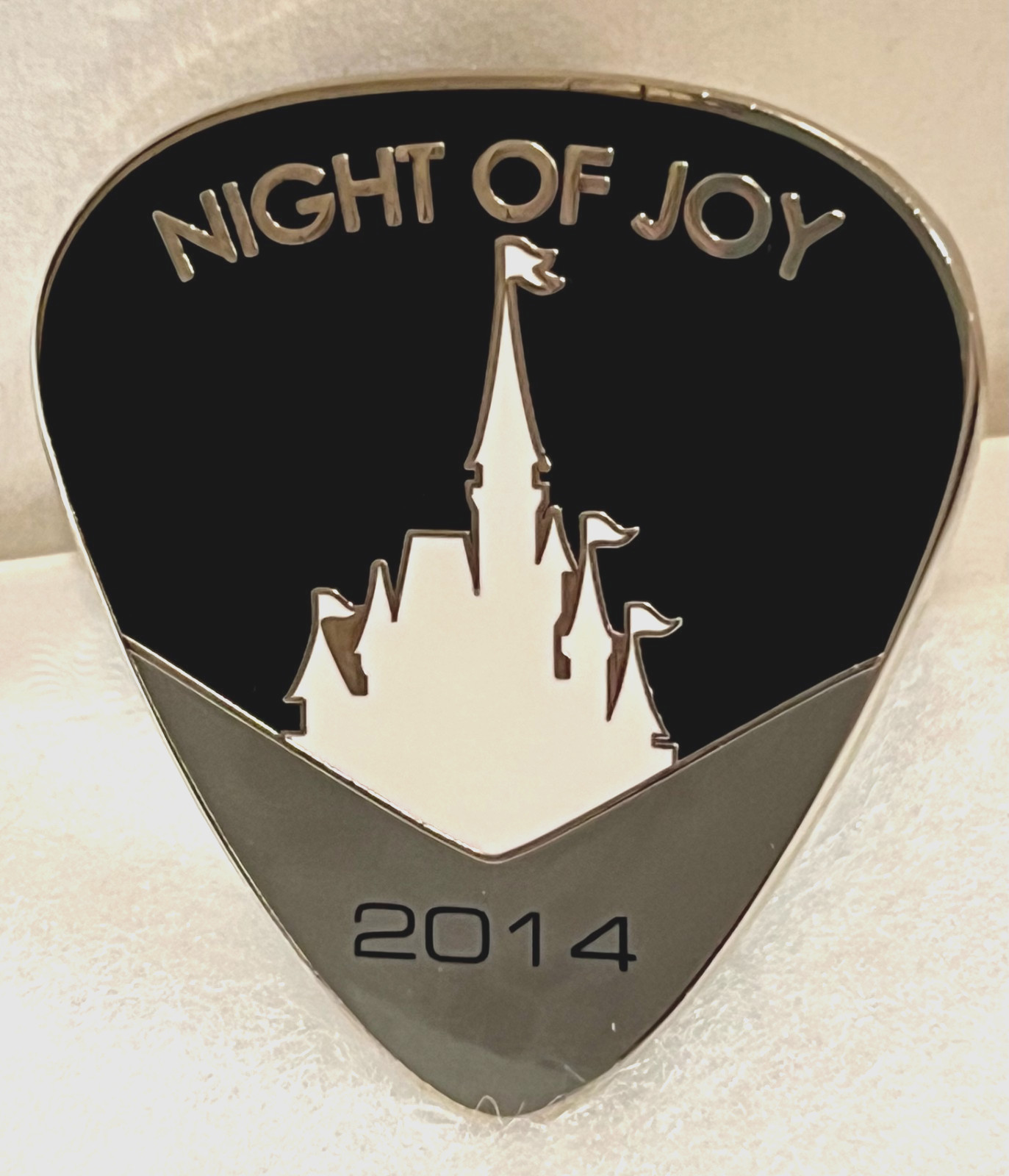 Disney Pin Magic Kingdom WDW Night Of Joy 2014 Guitar Pick Castle Music Festival
