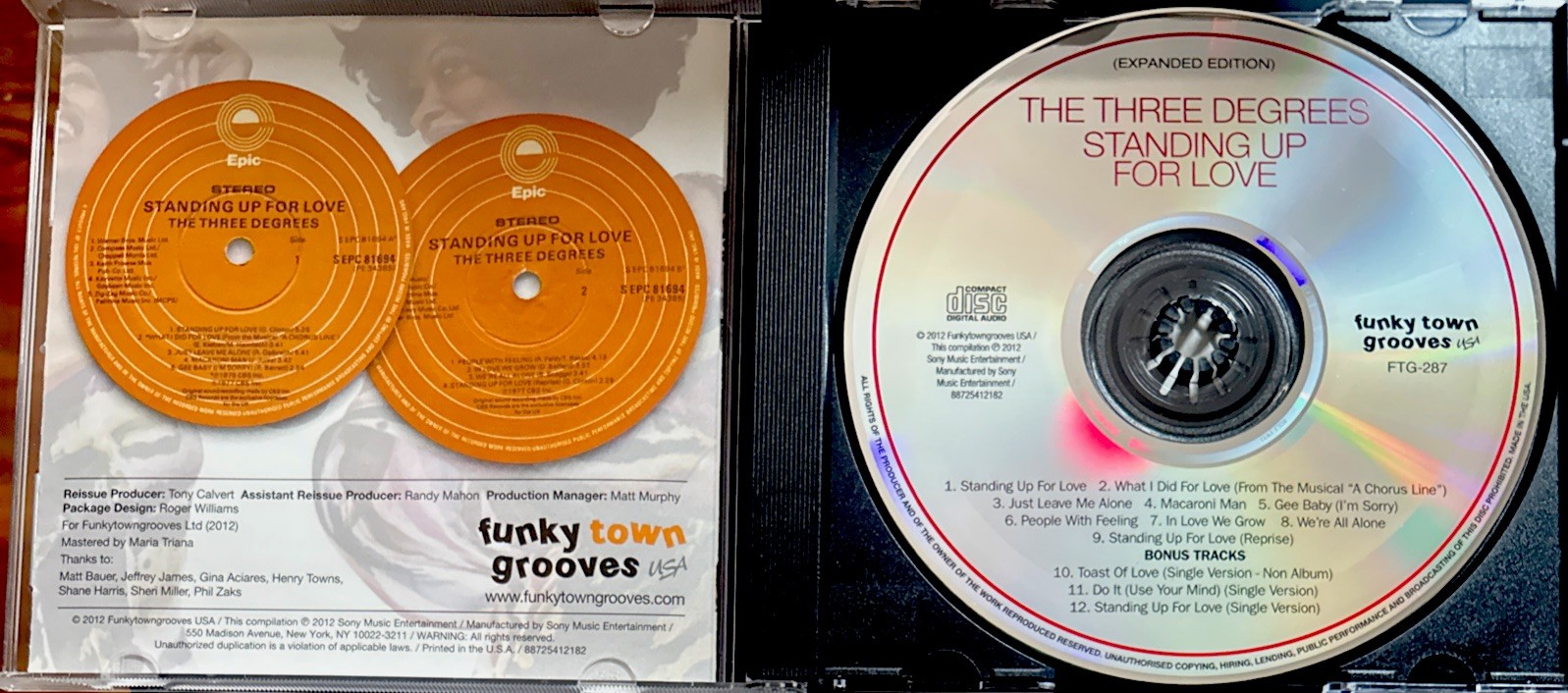 The Three Degrees - Standing Up for Love Like New CD 2012 SONY