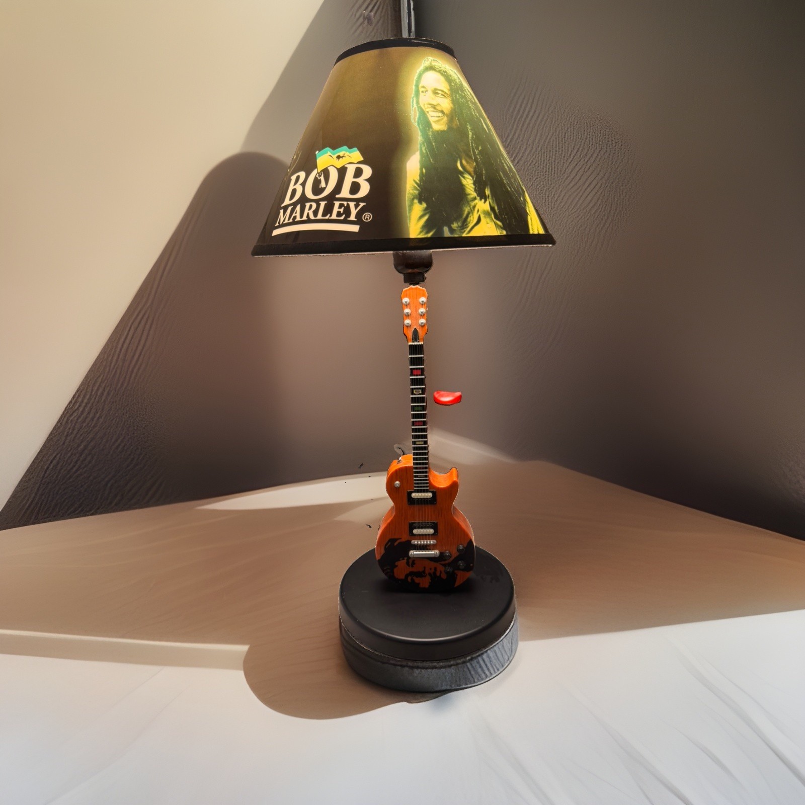 2007 Vintage Bob Marley Rabbit Tanaka Guitar Lamp