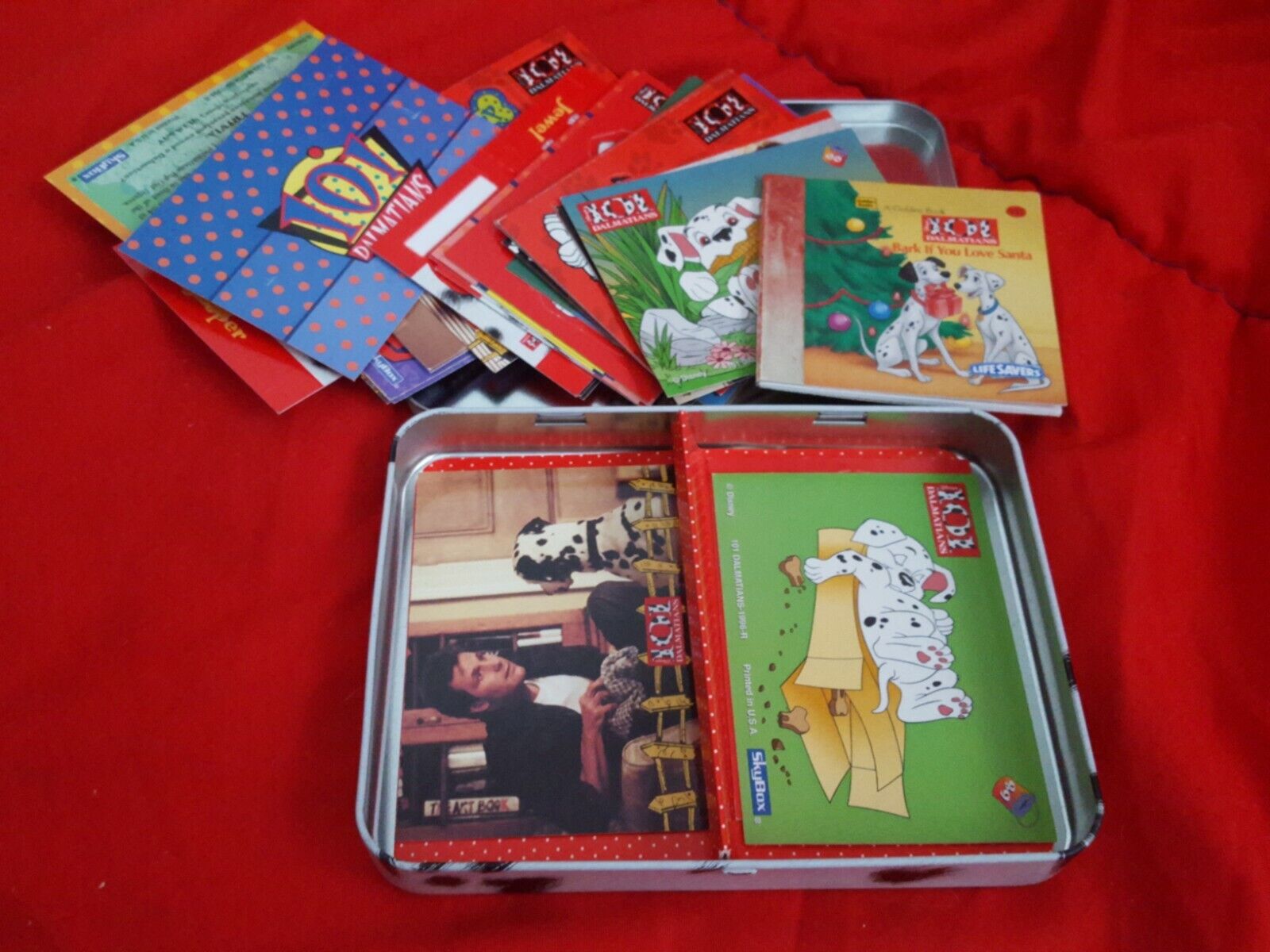 Lot of 33 Vintage 101 Dalmations Trading Cards with Tin and Mini Book 1996