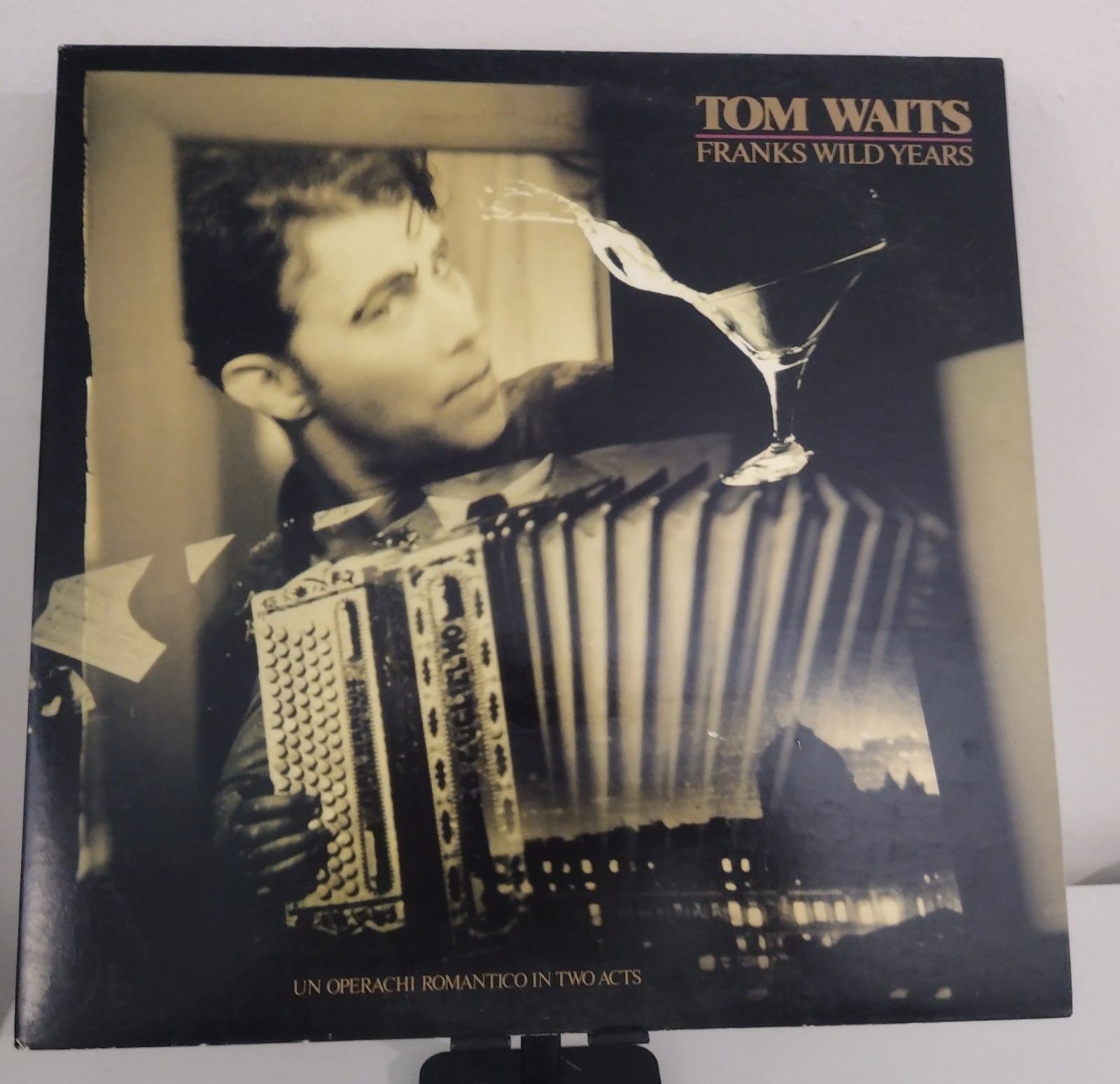 TOM WAITS Franks Wild Years ISLAND LP NM gatefold DMM Masterdisk Island 