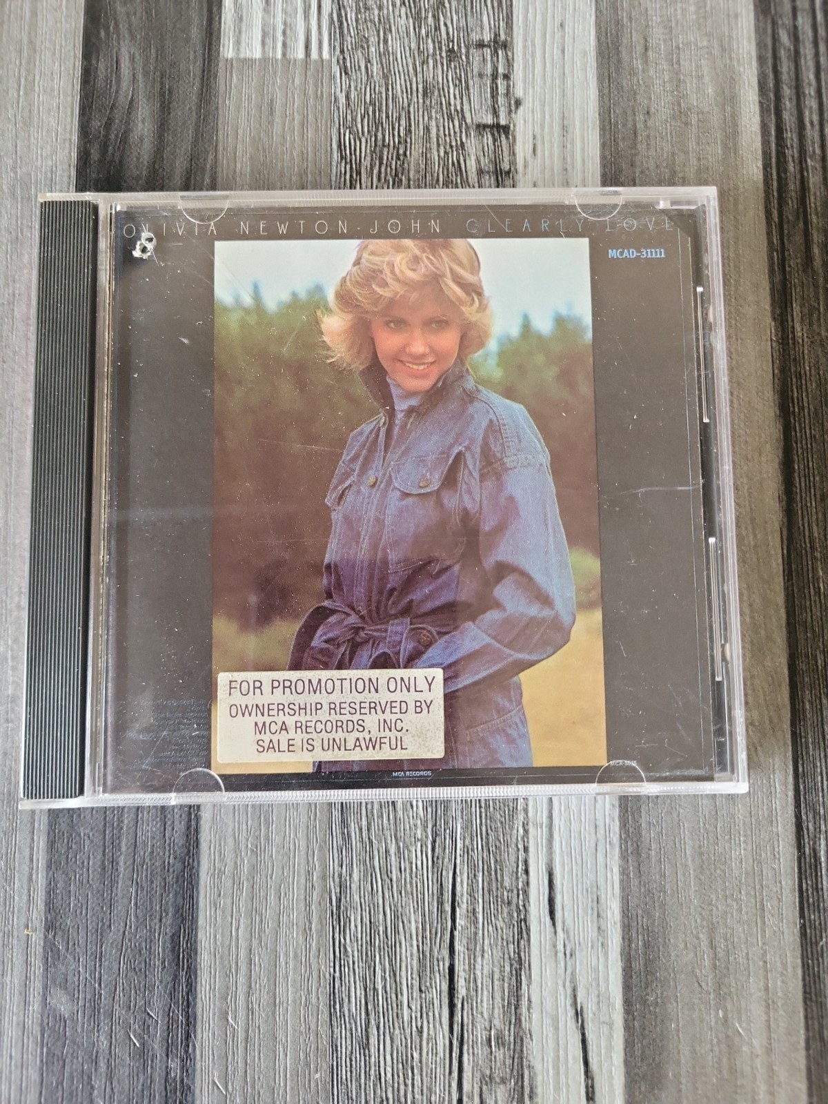 Olivia Newton-John Clearly Love PROMO CD 1975/1990 MCAD-31111 Audio Album