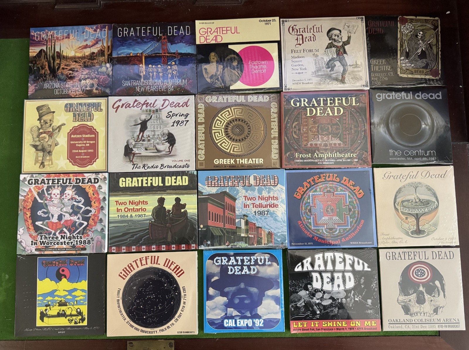 GRATEFUL DEAD -  55 CD BUNDLE - 20 LIVE SHOWS (NEW & SEALED)