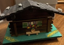 Vintage Music Box Cottage Cabin Edelweiss Swiss Musical Movement Works EUC 2068 picture