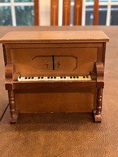 Vintage 1970’s Wooden Dollhouse Piano Music Box. Works. Plays The Entertainer  picture