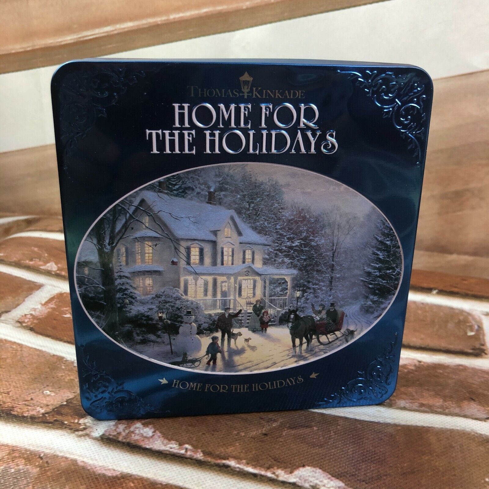 Thomas Kinkade Home for the Holidays Victorian Christmas CD\'s postcards tin 
