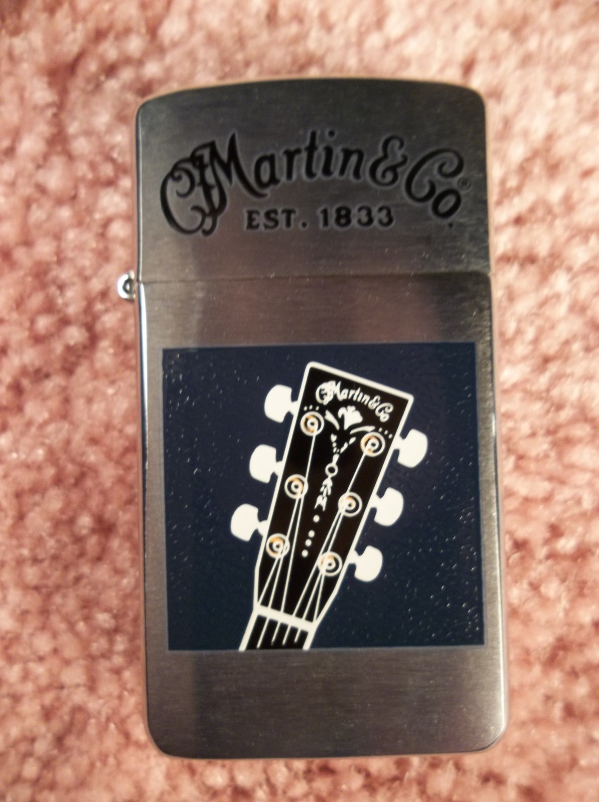 ZIPPO MARTIN GUITAR LIGHTER PREOWNED IN CASE NEVER USED EXCELLENT CONDITION 2006
