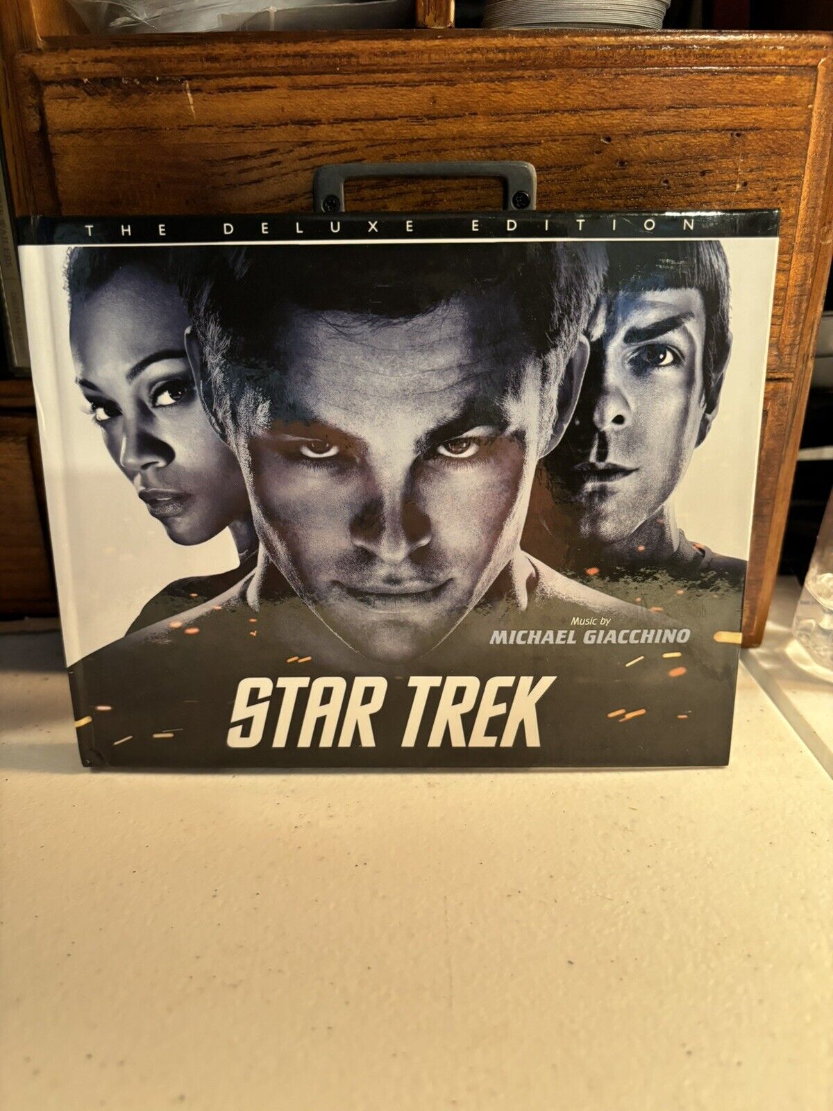 STAR TREK 2009 The Deluxe Edition Varese Sarabande 2CD booklet Giacchino LIMITED