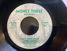 LIONEL DAVIS: The Electric Man   ain't that cold /  45 RPM EX RARE picture