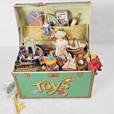 Vintage 1986 Enesco Toy Symphony Music Box Treasure Chest Animated Working w/Key picture