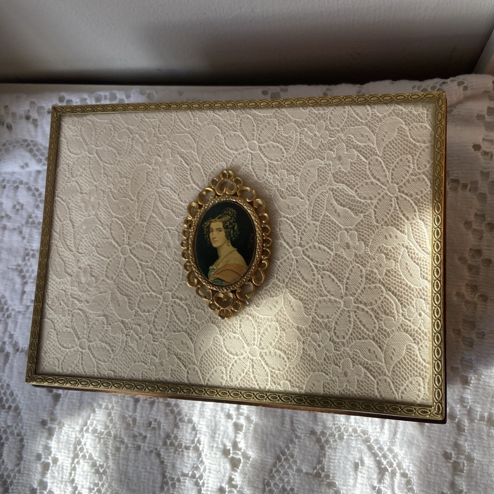Vintage Petrona Music Jewellery Box Lace Lid Enamel decoration Brass Finishing 