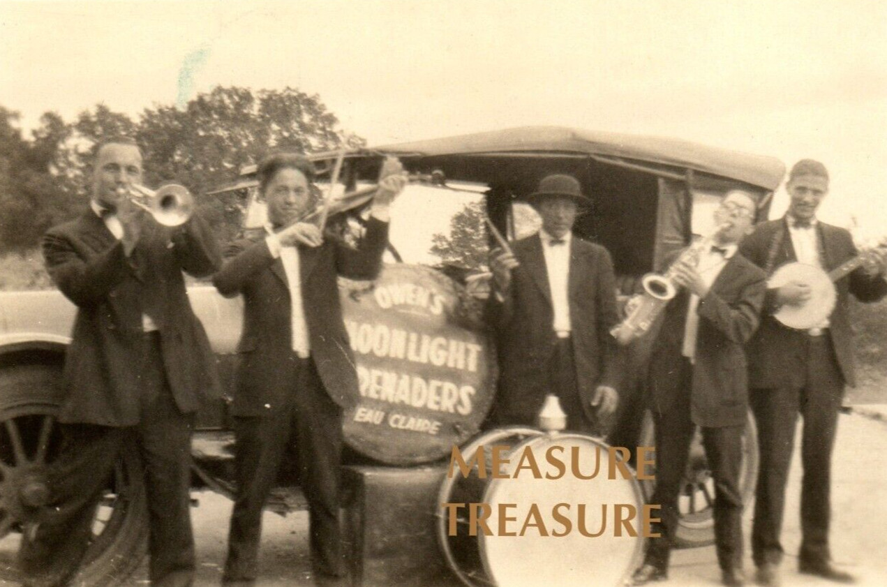 C.1915 EAU CLAIRE, WI OWEN'S MOONLIGHT SERENADERS BANJO DRUM BAND CAR PHOTO F17