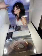 SIGNED Ha Vay Vinyl Bundle VV Exclusive Sea Shell Shaped Vinyl IN HAND RARE picture