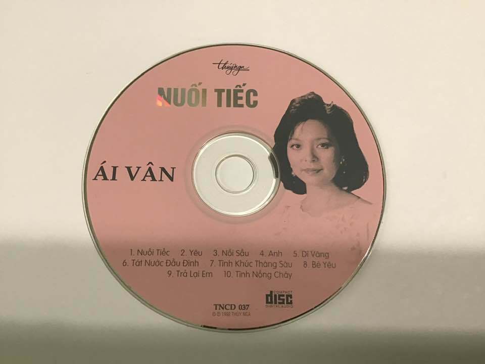Vietnamese Music CD - Nuoi Tiec - Ai Van