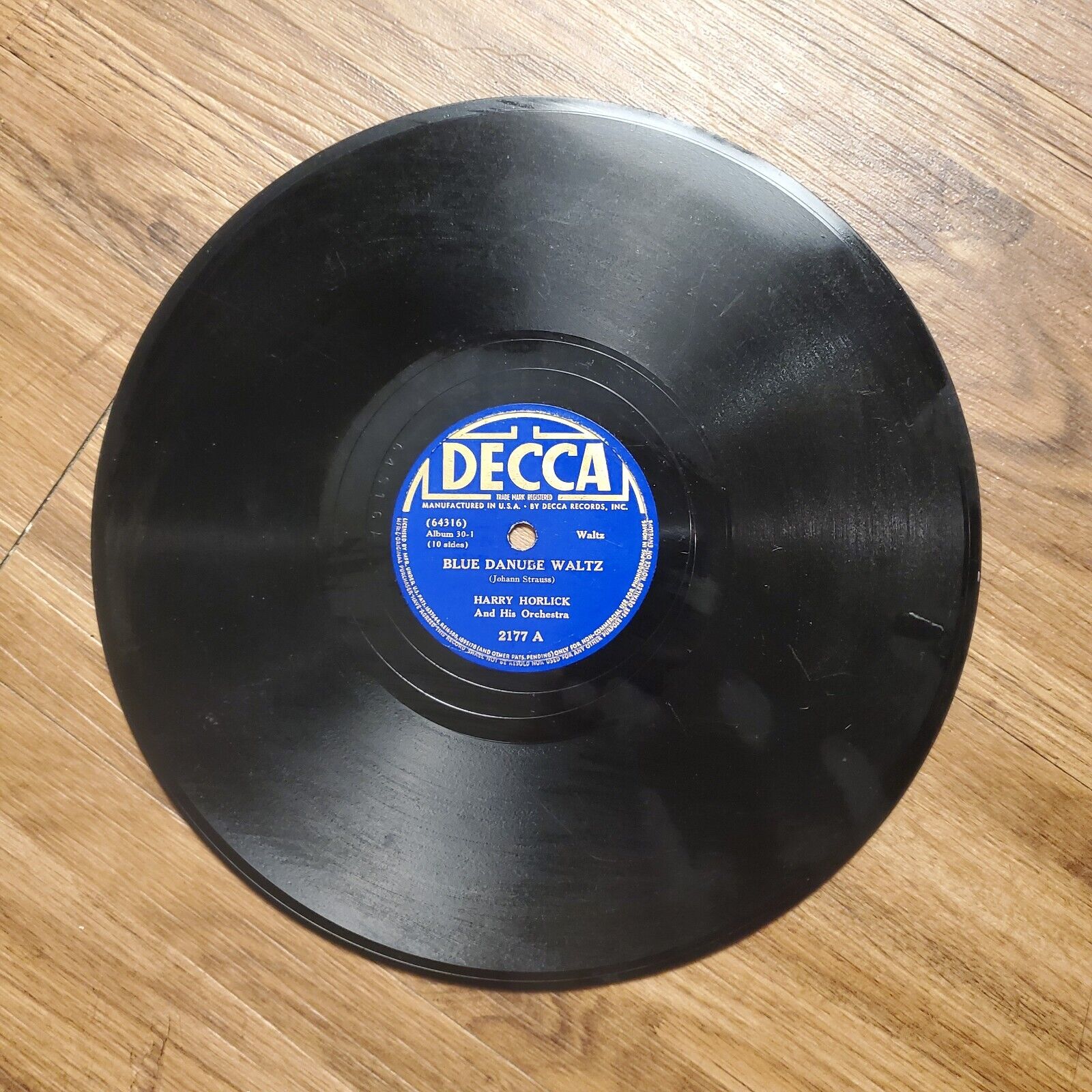 Harry Horlick  – Blue Danube Waltz / Spring, Beautiful 1938 Decca 30 78 10