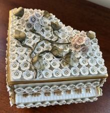 Vintage Capodimonte Style Porcelain Grand Piano Music Box Schneeballen Floral   picture