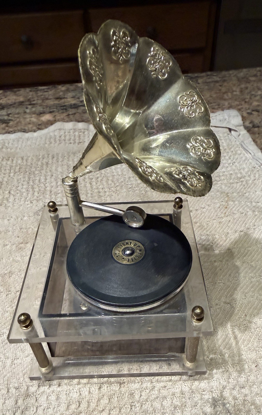 Vintage Gramophone Music Box Record Player  “You Light Up My Life” HONG KONG