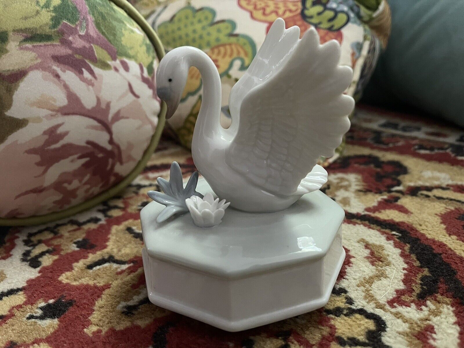 Vintage Japanese Porcelain Swan Music Box