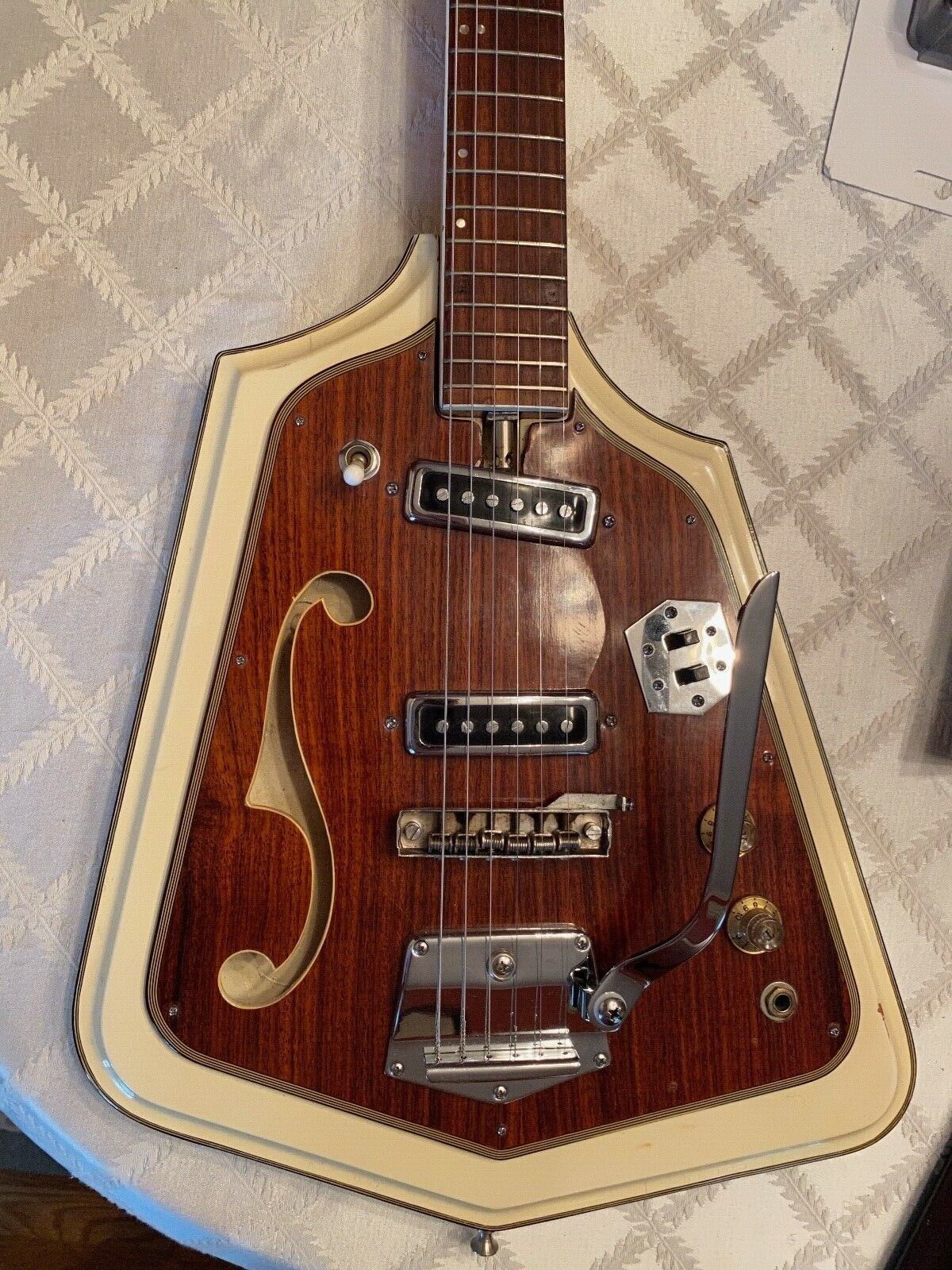 Domino California Rebel Guitar from 1967