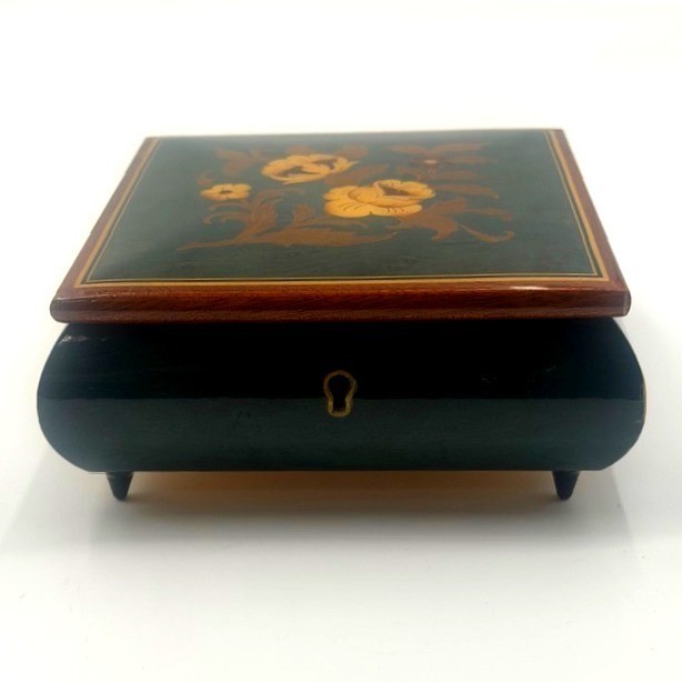 Vintage Italian Floral Marquetry Wood Music Box Romeo and Juliet Green Lacquer