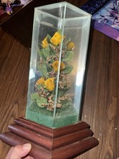 Vintage Chesterseal Lifesake Flowers Real Red Roses Glass & Wood Music Box picture