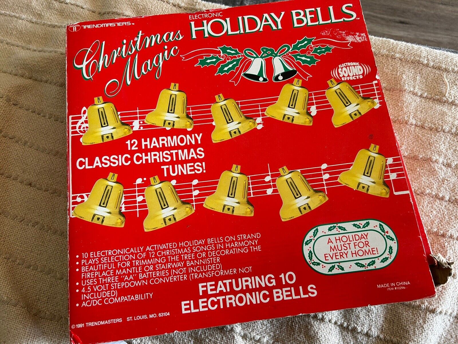 Vintage 90s Trendmasters Christmas Magic Electronic Holiday Bells Musical Decor